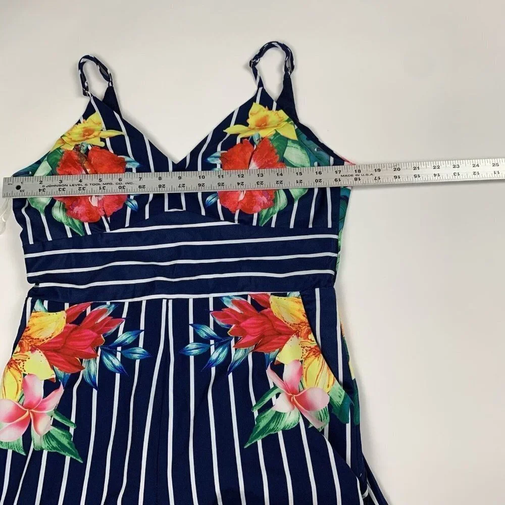 Chicways Floral and Striped Jumpsuit Size Large Hibiscus Flower Vneck blue - Picture 8 of 9